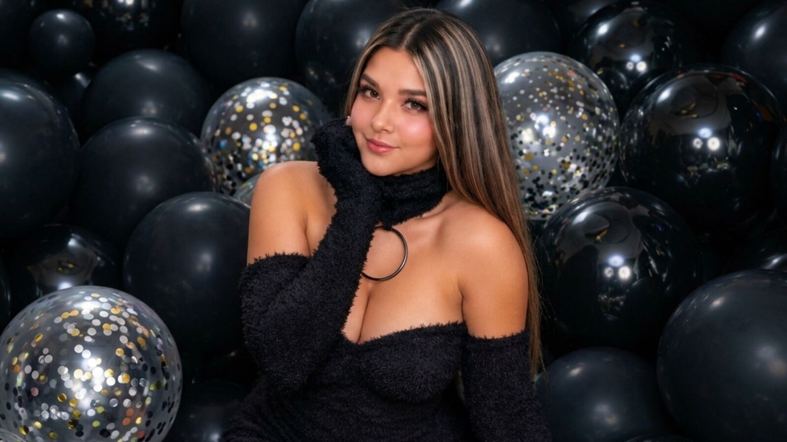 CrystalSimonz glamour portrait