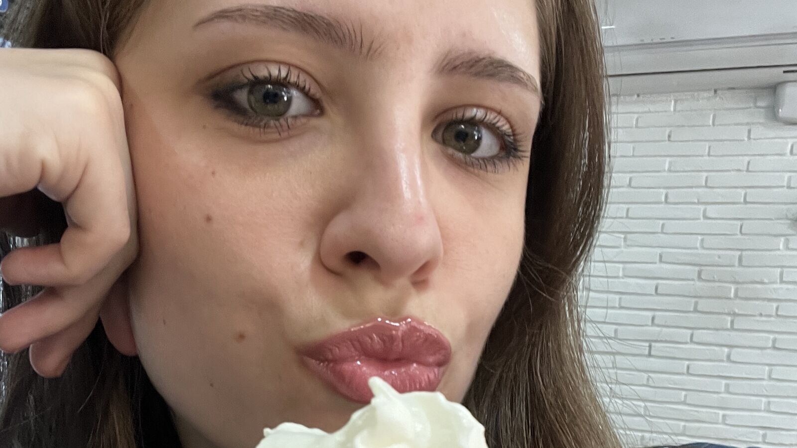 MikaelaOpn erotic portrait
