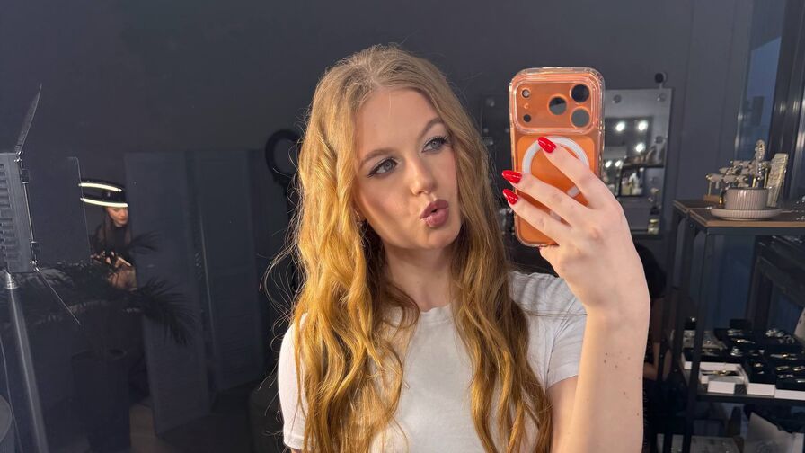 Live Sex Chat with TainaSaffo