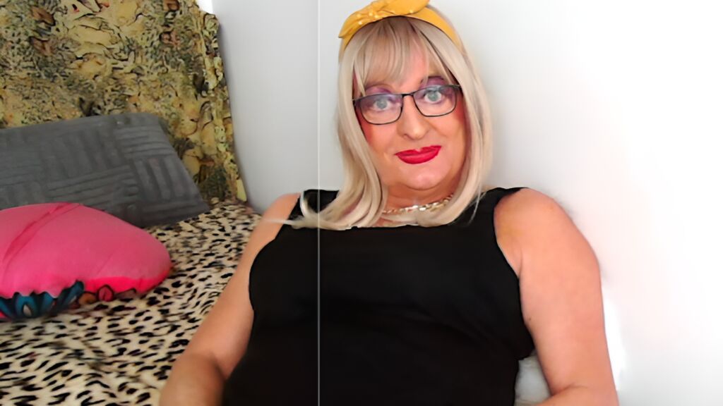 Live Chat with SophyTV on LiveJasmin