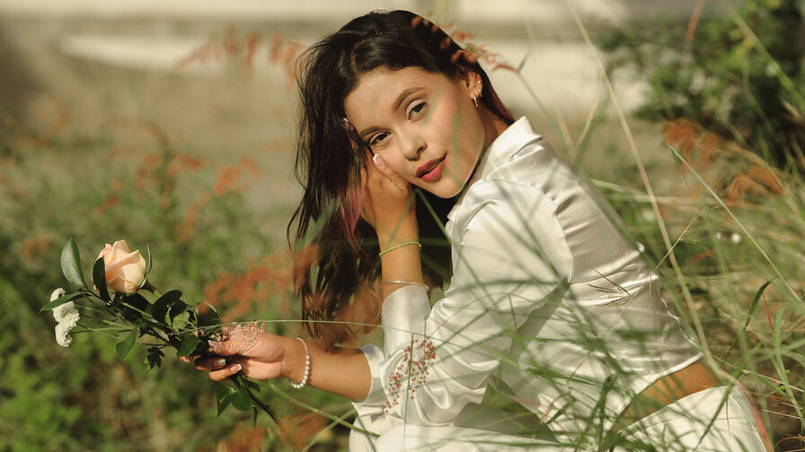 Watch SabrinaBlossom live on Free Vintage Erotica