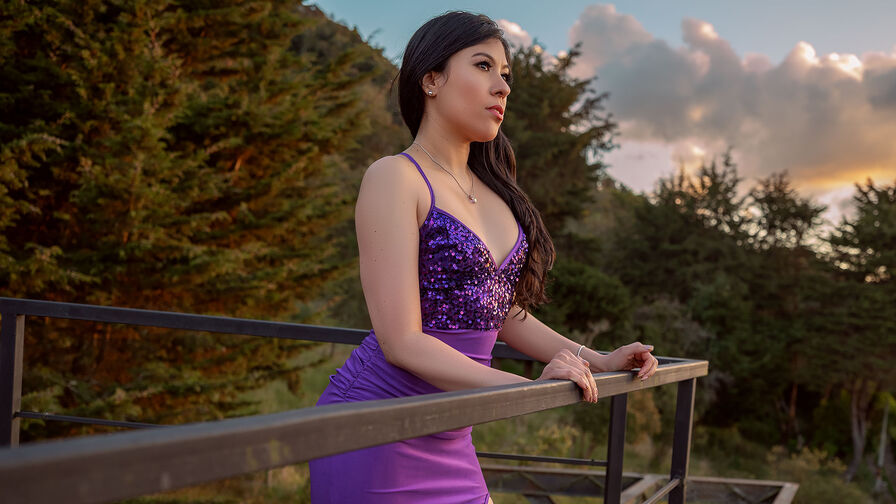 Watch SamanthaHarvey live on Hundesider