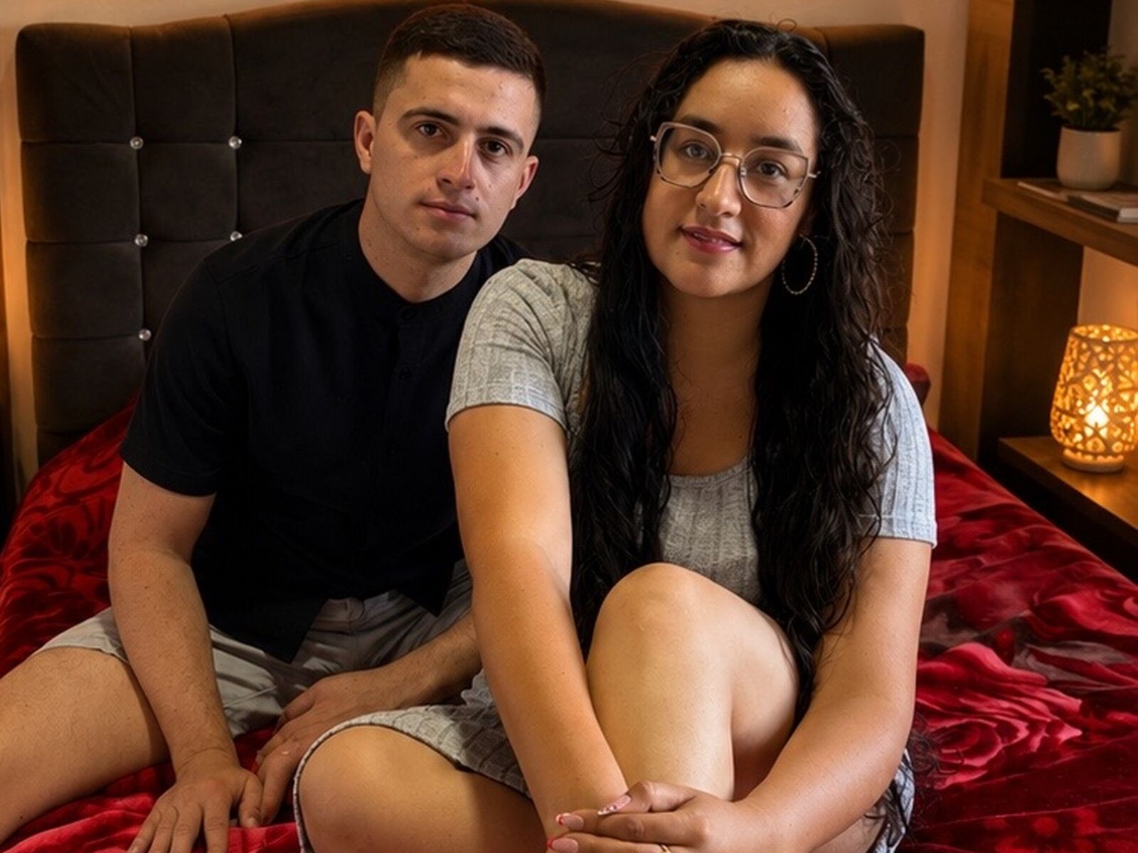 Live cam for CharlotandMichae