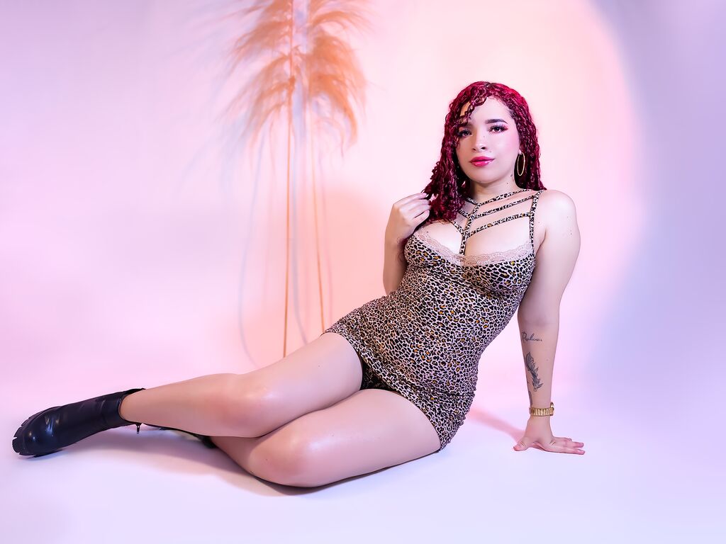 GemmaVelvet Nude