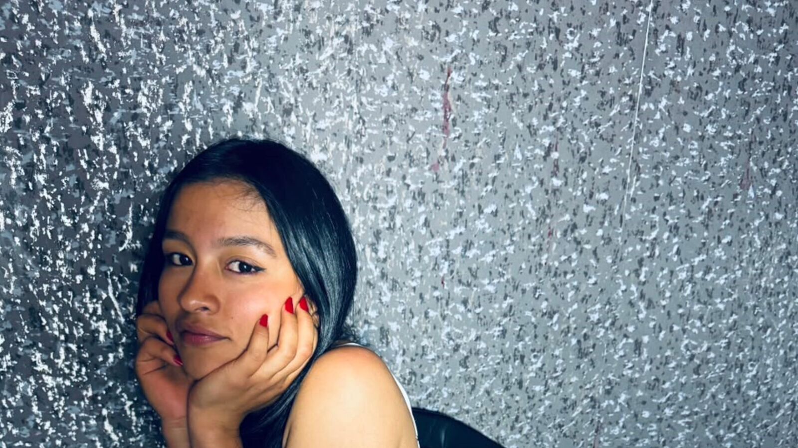 DafneTrons erotic portrait