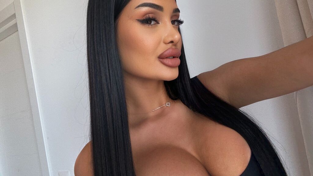 KendalVoos live cam model at LiveJasmin