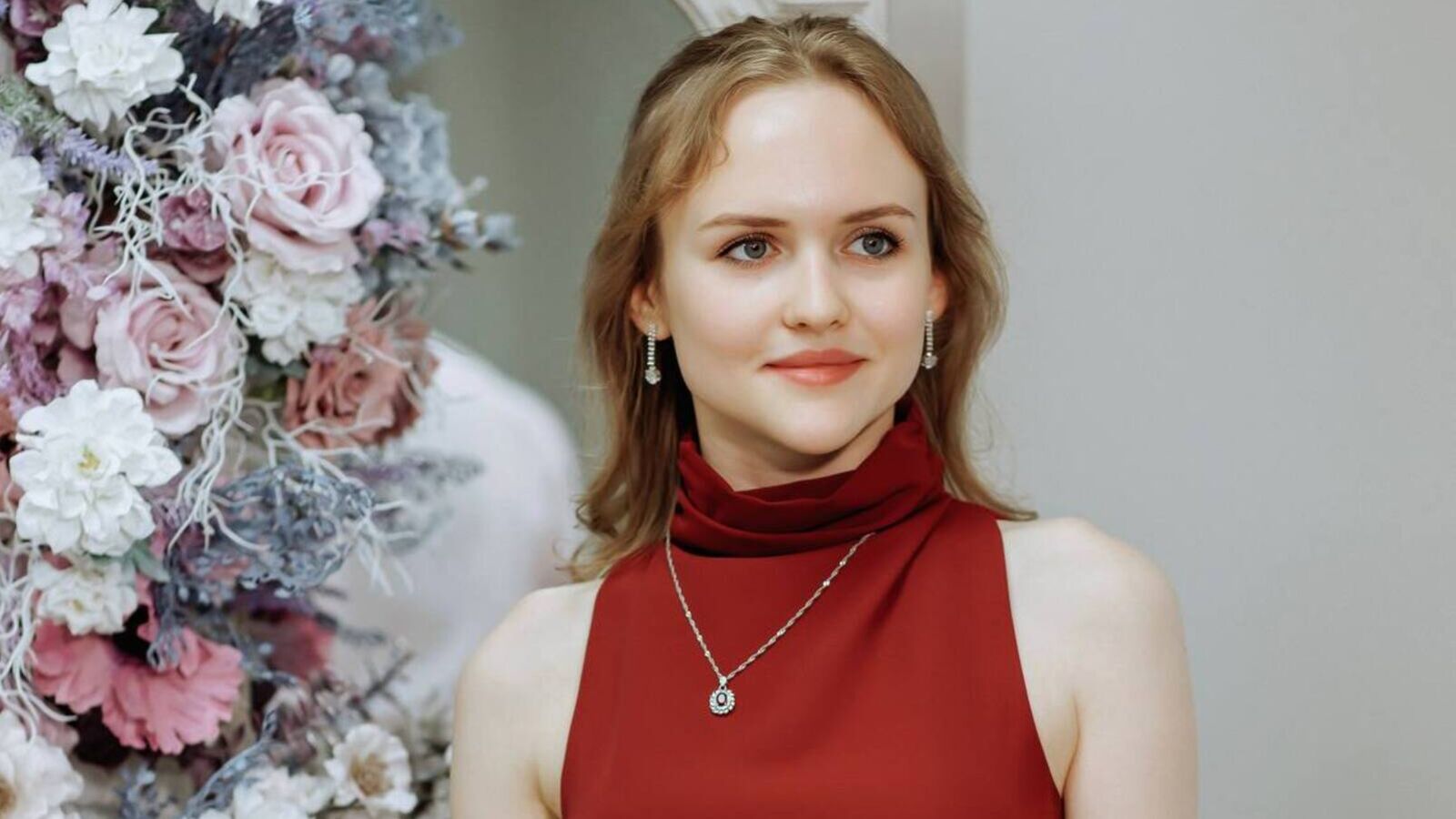 IsabellaBegin glamour portrait