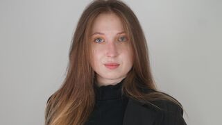 Free Nude CrisMealer