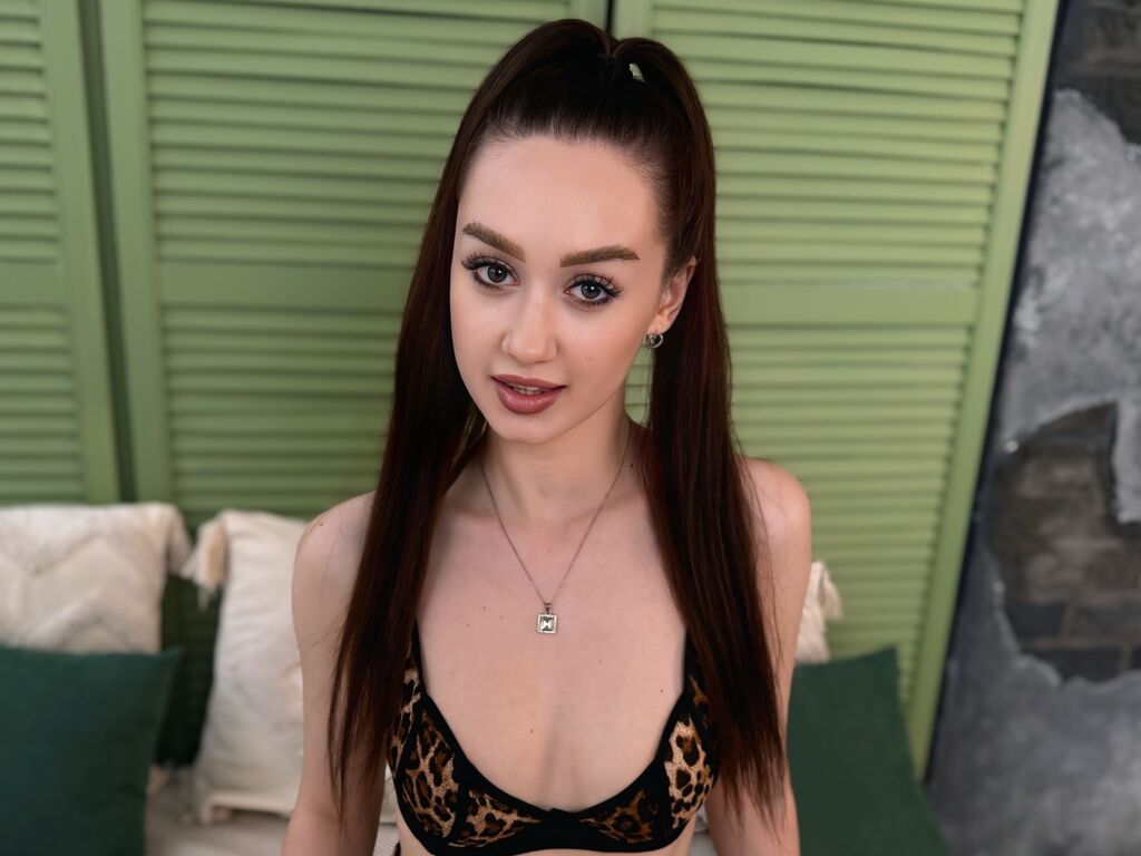  LeilaYildiz chat room