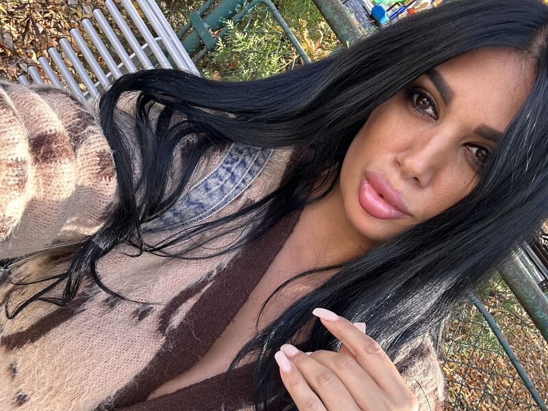 IsaBebe superxxxporn