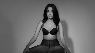 Free Nude LisaMontclaire