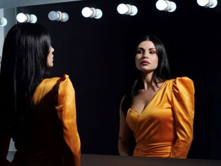 SelenaKis Live Cam Model