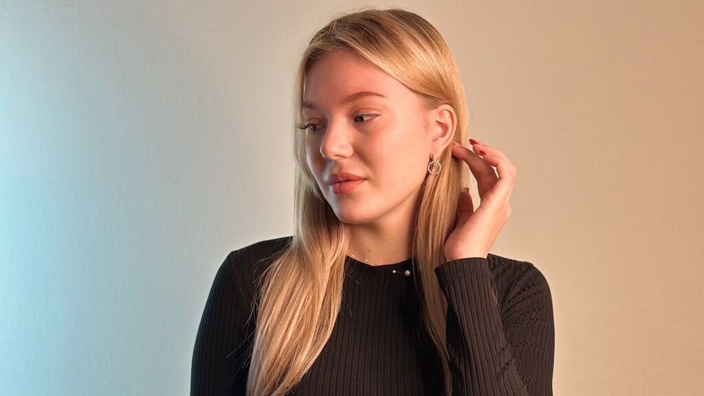 Watch ConceptionVegter live on cam on LiveJasmin