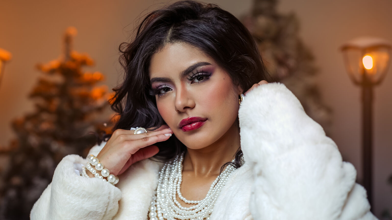 ZaraCastelli erotic portrait