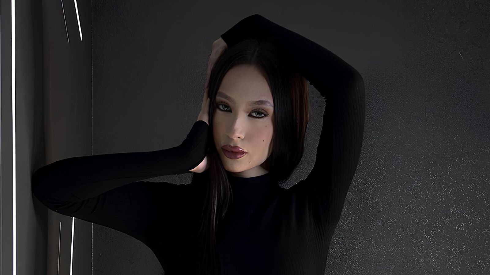 MeganLun glamour portrait