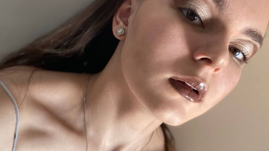 Watch FrancescaCavalie live on The Hot Webcams