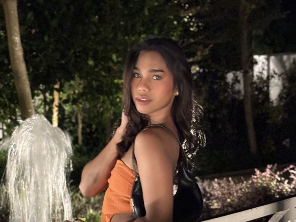 AthinaWilliams video chat profile preview