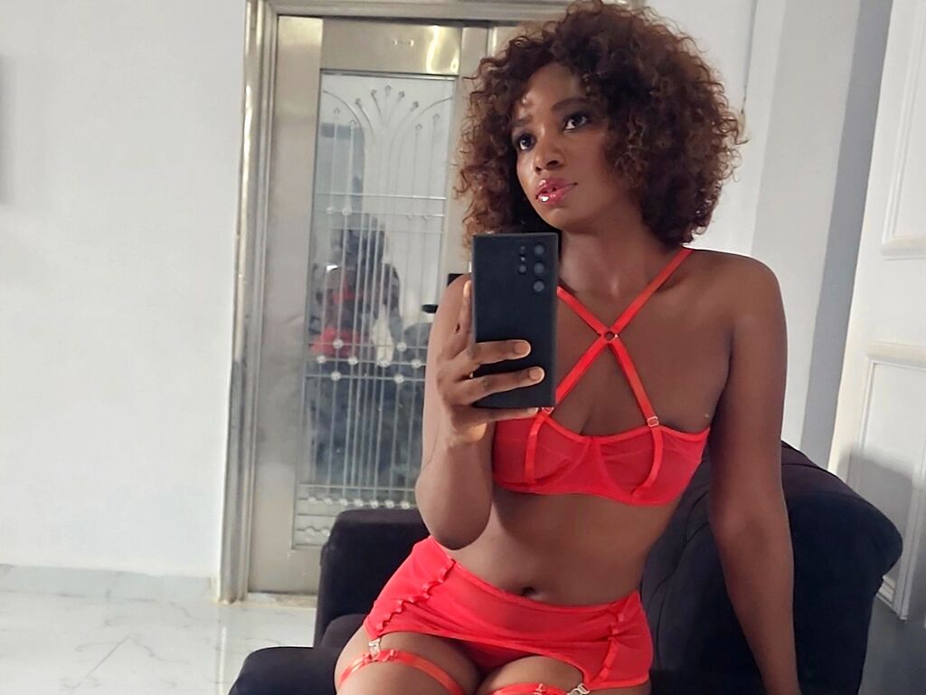 LuluWilde age 31