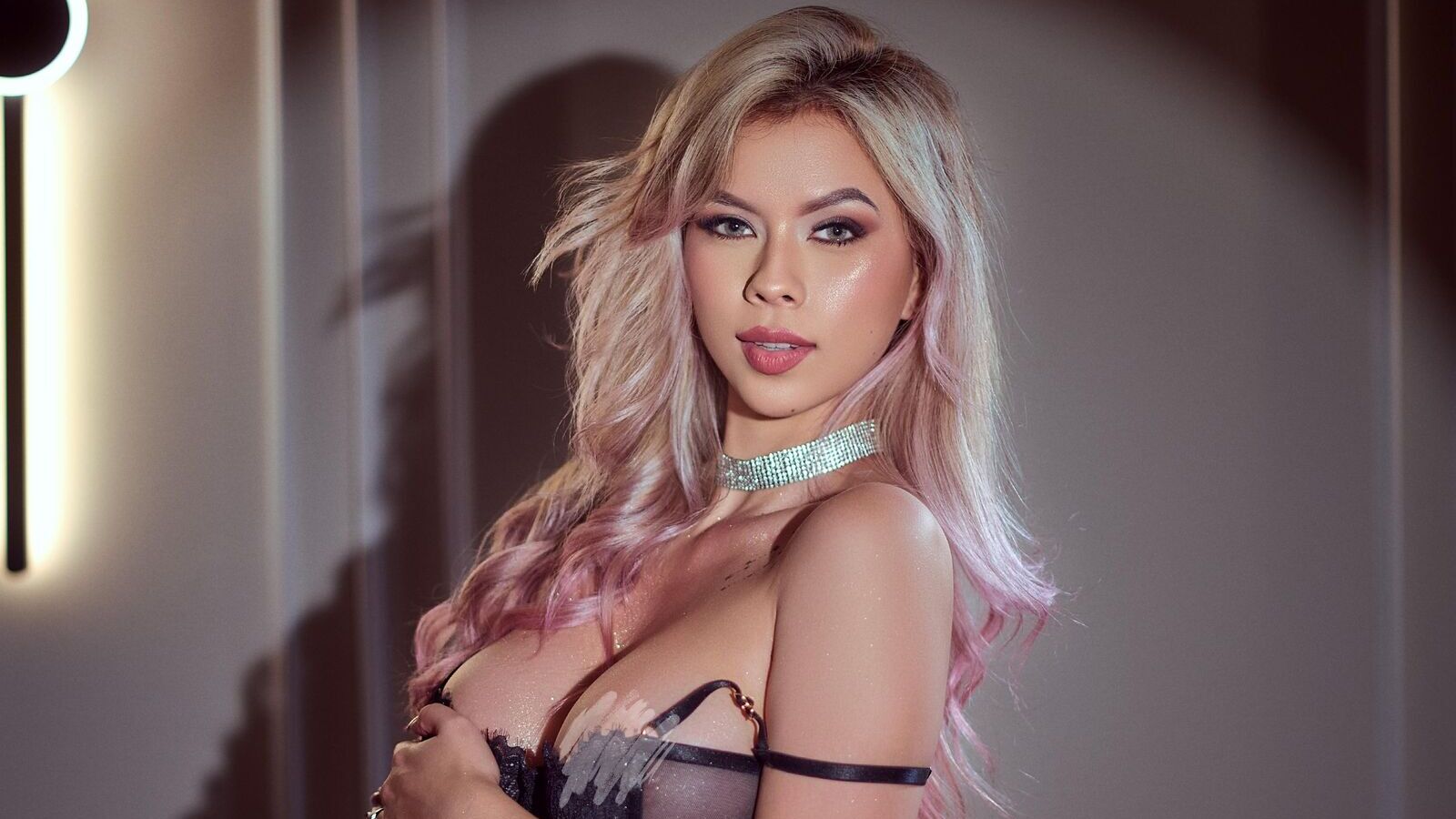 HillaryLewis erotic portrait