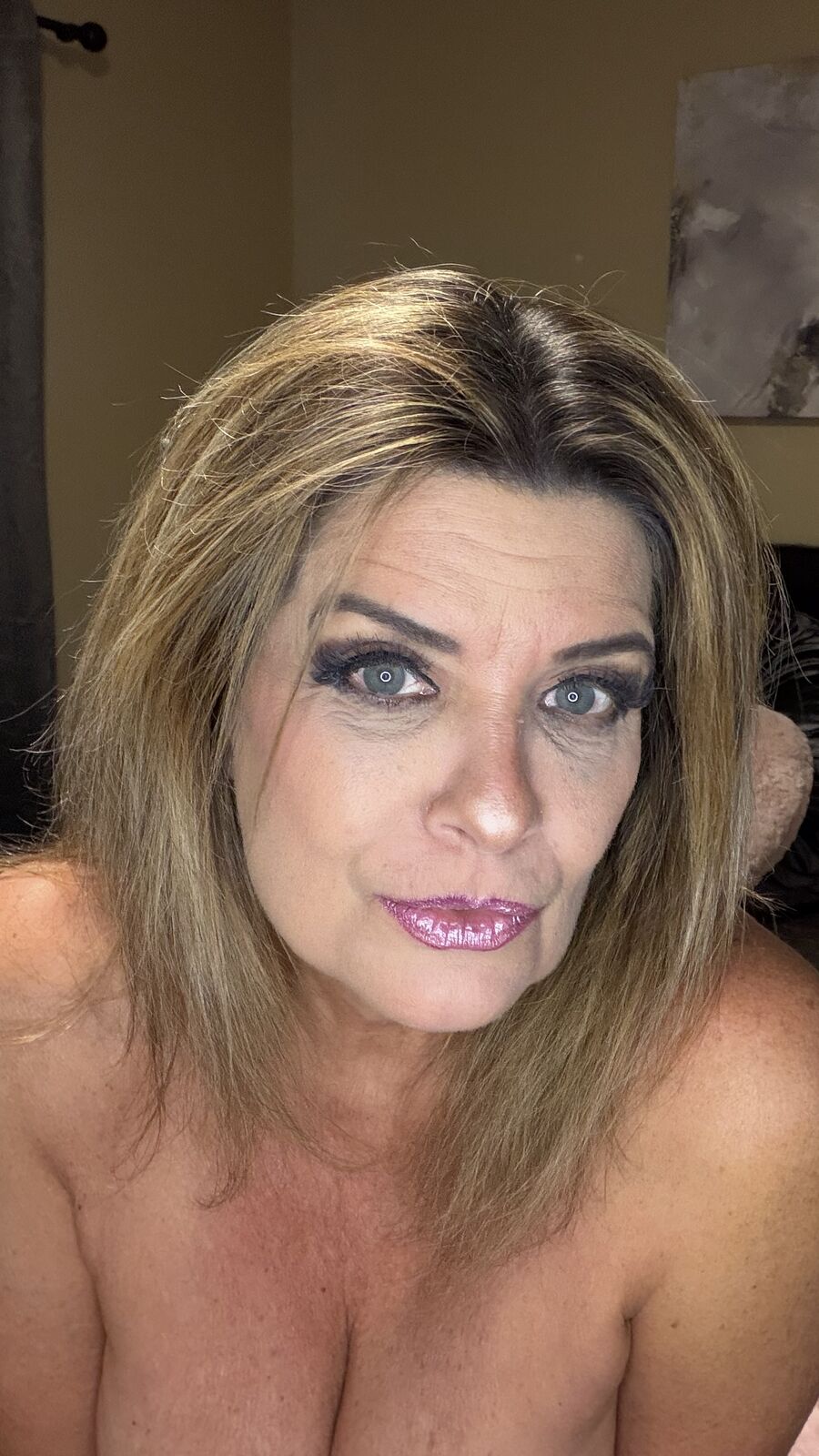 TaylorCougar glamour portrait