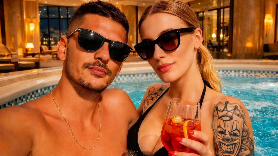 Discover AnnaAndLeo VIP show