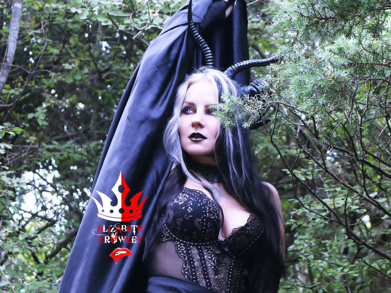 Live cam for ElizabethCrowley