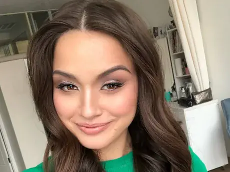 Chat with LadyMia