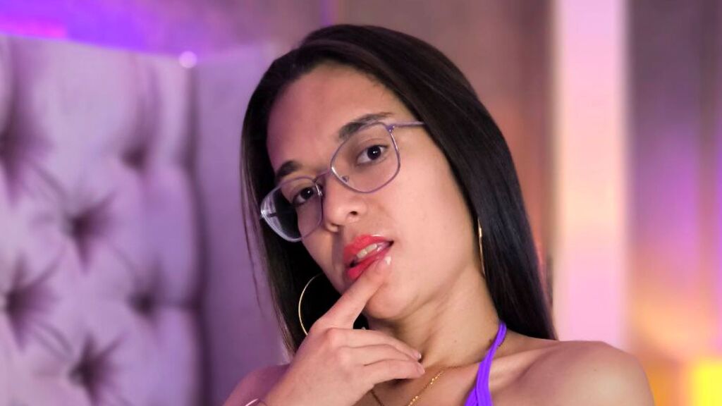 AnthonelaJons online on GirlsOfJasmin