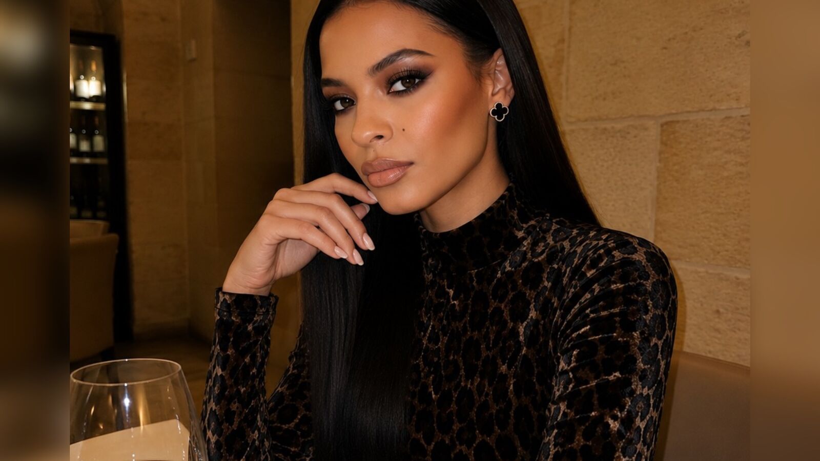 ScarlettSaenz erotic portrait