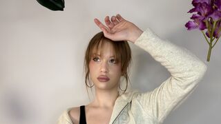 Free Nude RegineMcever