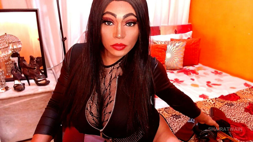 ShairaTwain live cam model at LiveJasmin