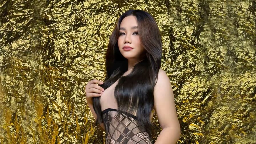 ZiyaLopez live cam model on MistressWorld