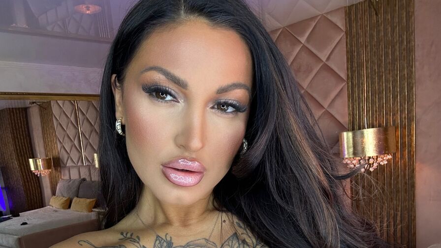 Live Sex Chat with SiennaThomas