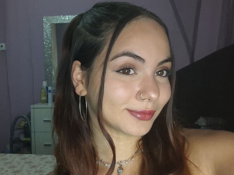 LovlyArtemis
