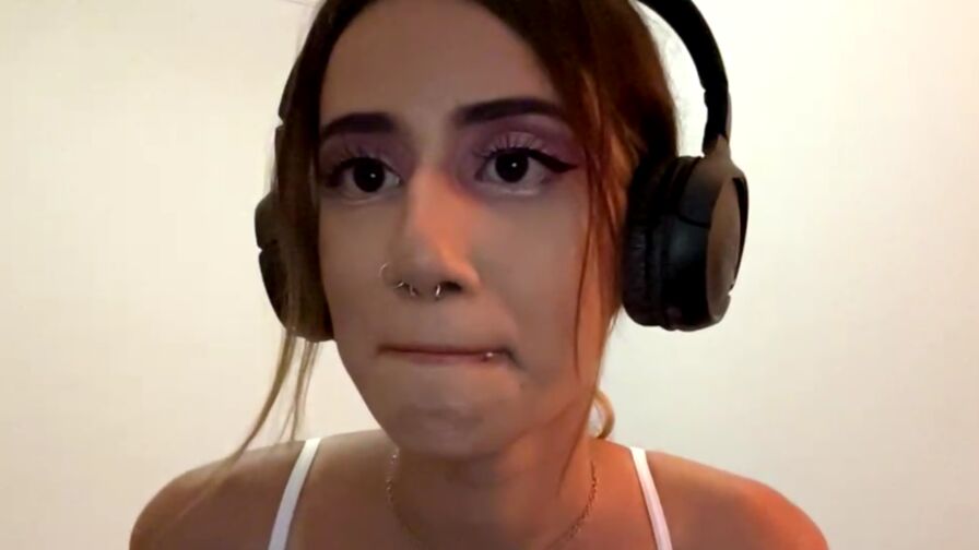 Live Sex Chat with JulySapphire