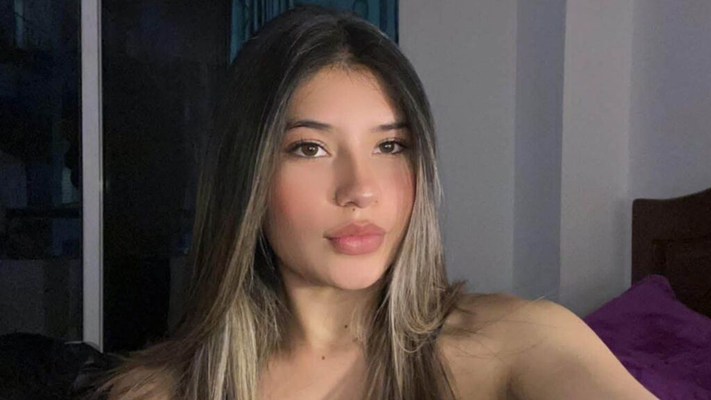 MeganBlonder online on GirlsOfJasmin