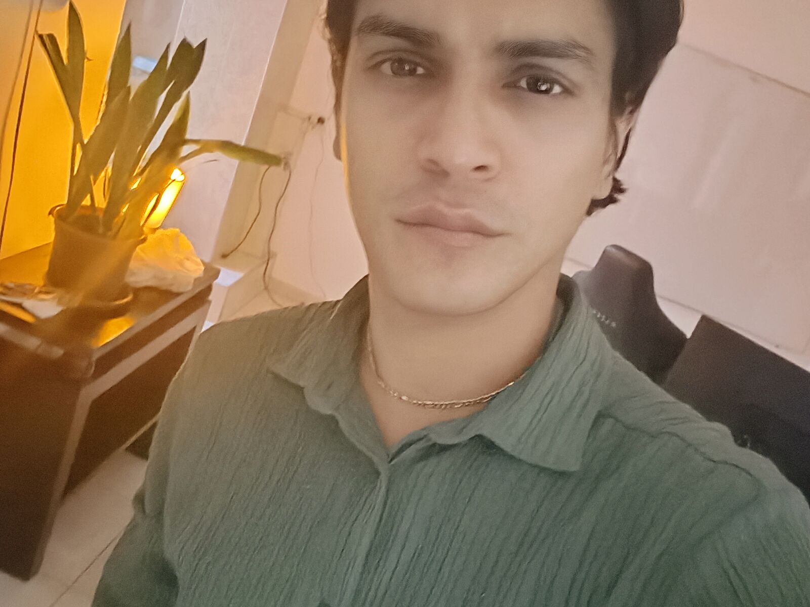 Live cam for AaronCol