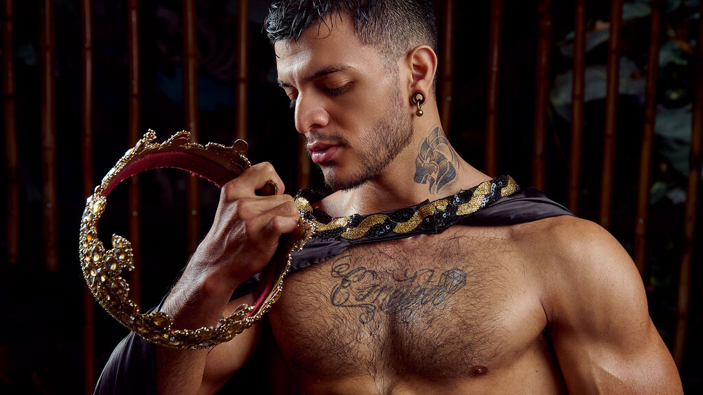 JuanBlade live cam model at LiveJasmin