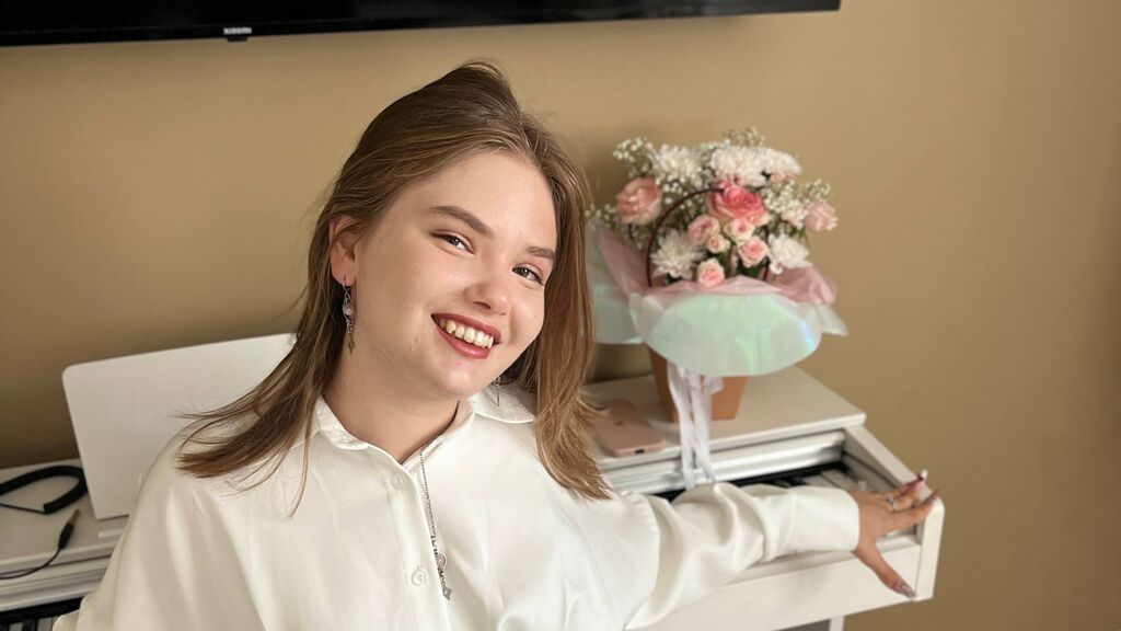 LaurenaCossio's profile from Jasmin at GirlsOfJasmin'