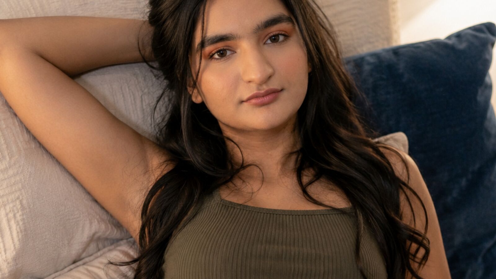 SashaAmar glamour portrait