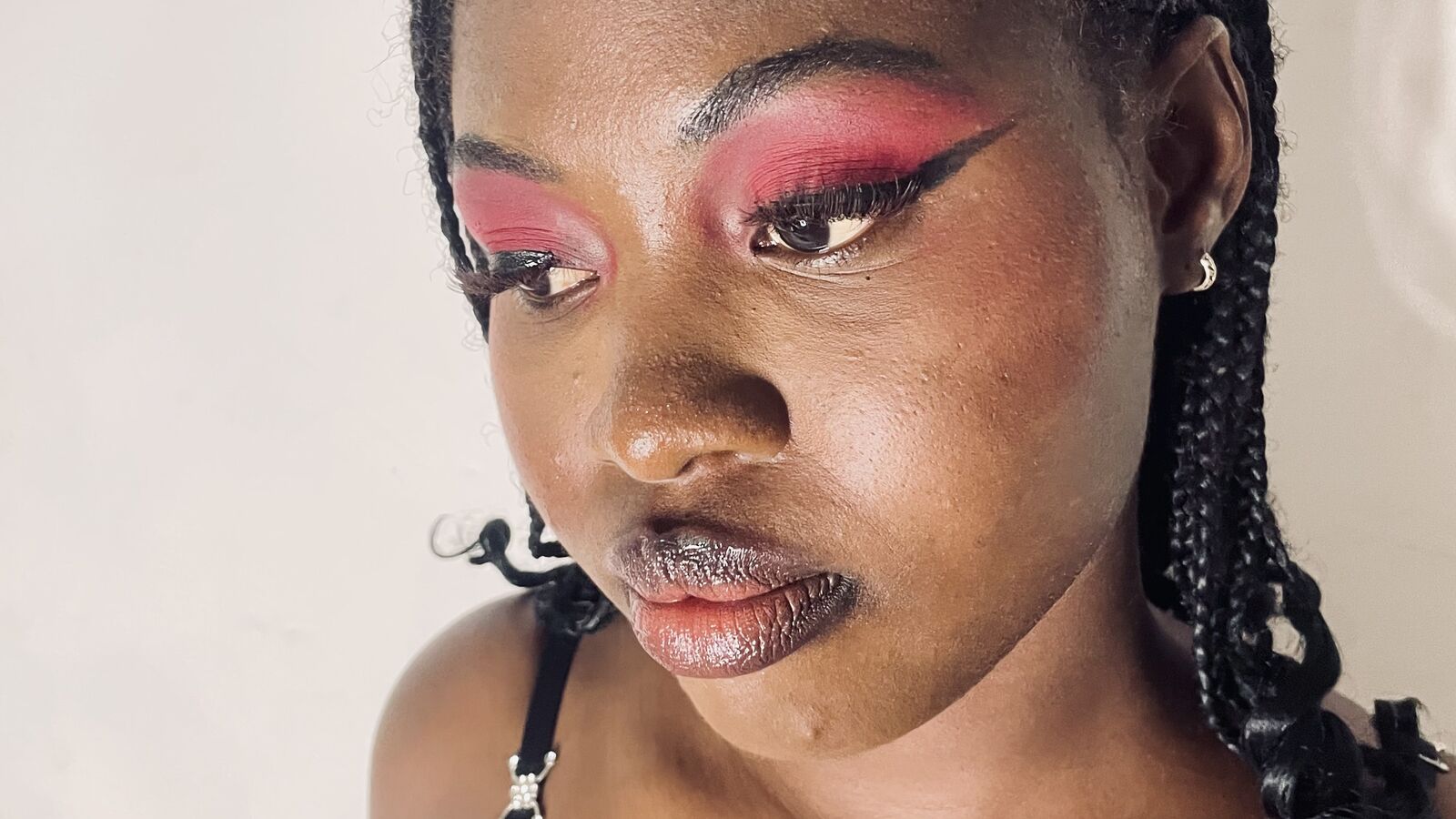 EvraGray erotic portrait