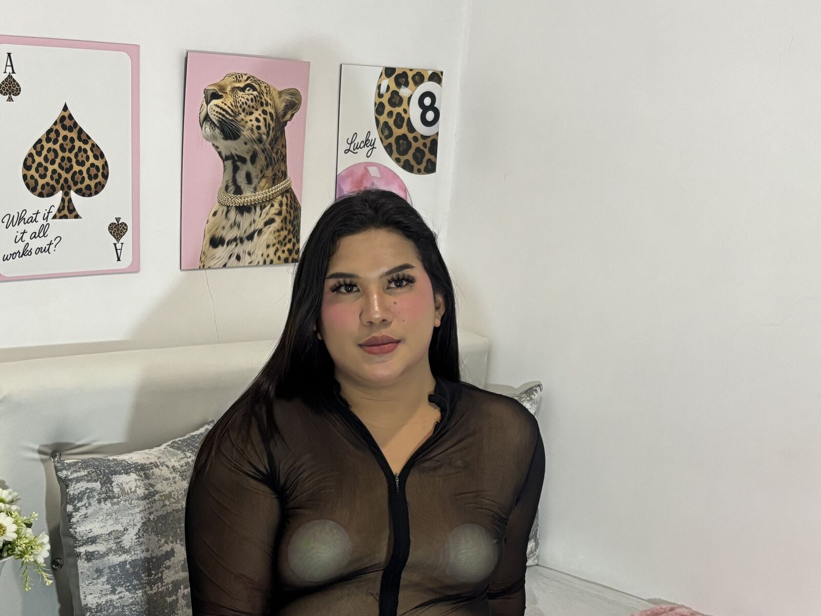 Live cam for LavianaAverya