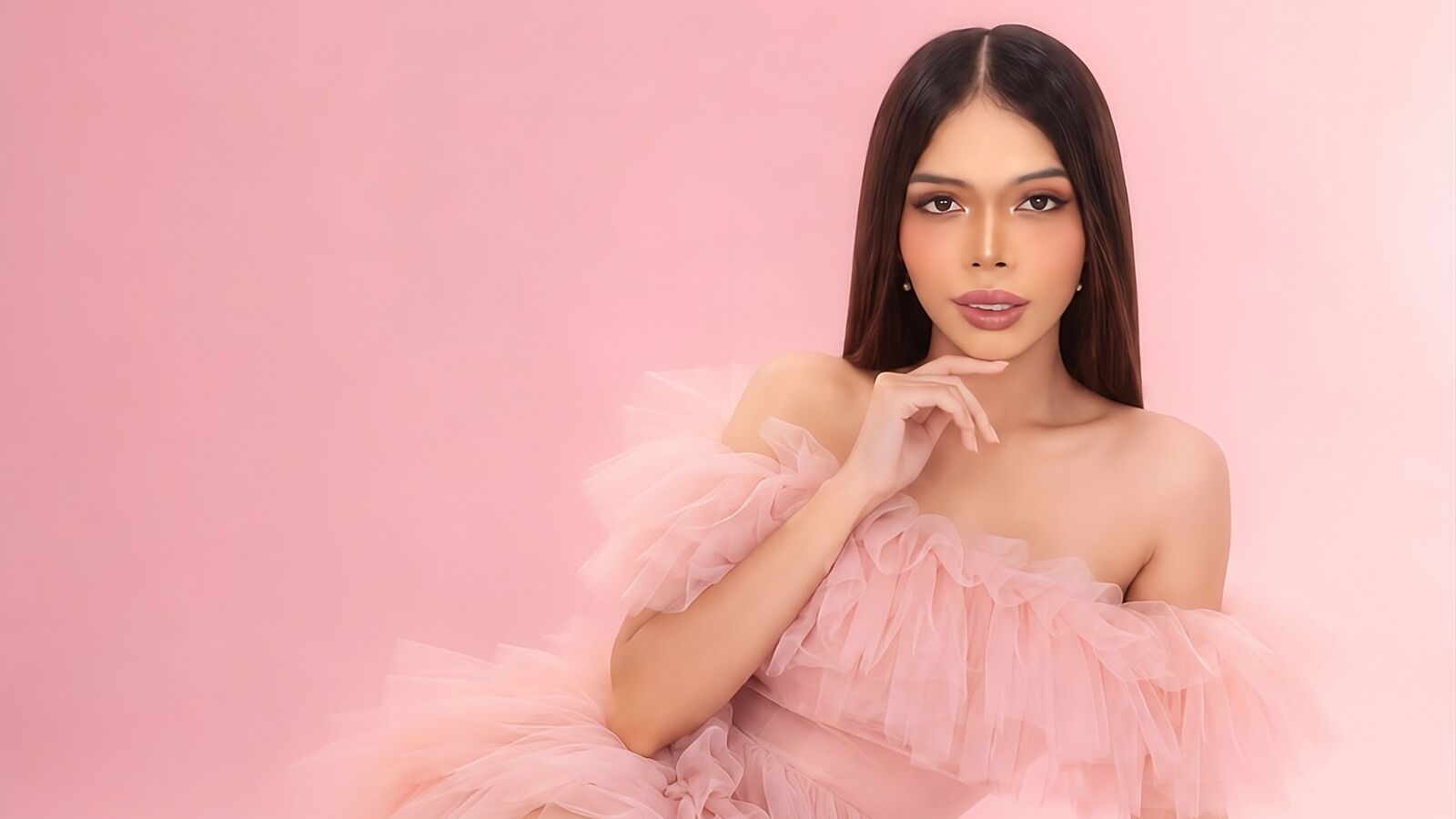 CindyMendoza glamour portrait