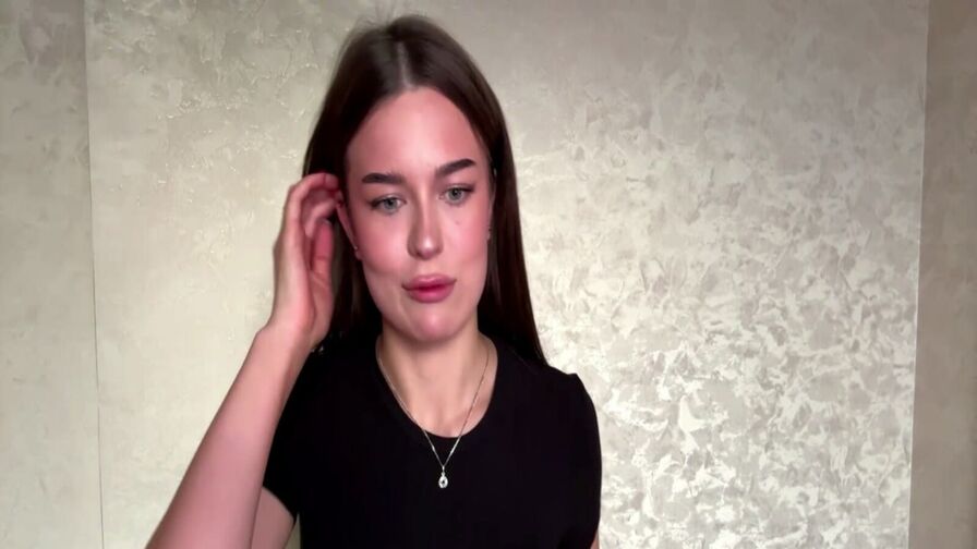 Chat With LieselotteProck Now