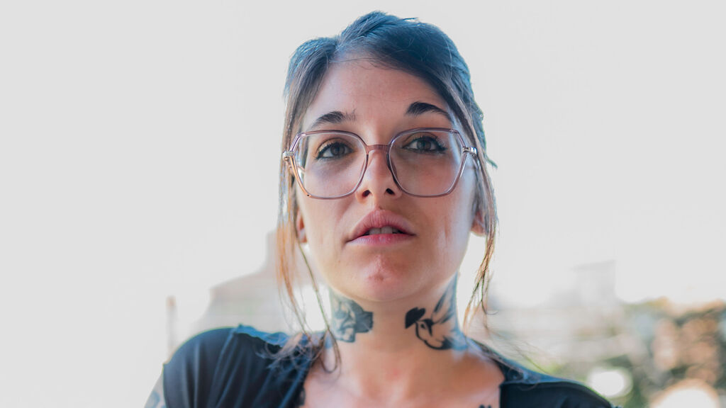 VicDee's profile from Jasmin at GirlsOfJasmin'