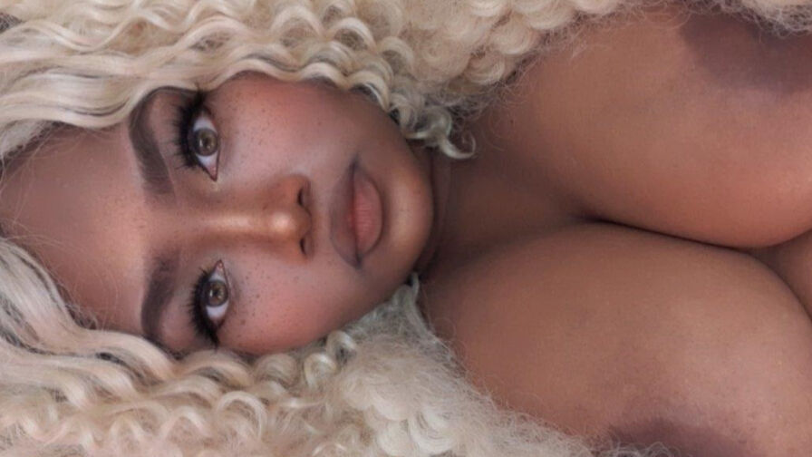 BarbieThiara's chat room