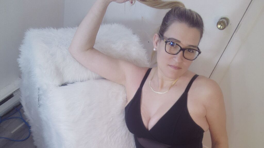 LalitaBelle online on GirlsOfJasmin