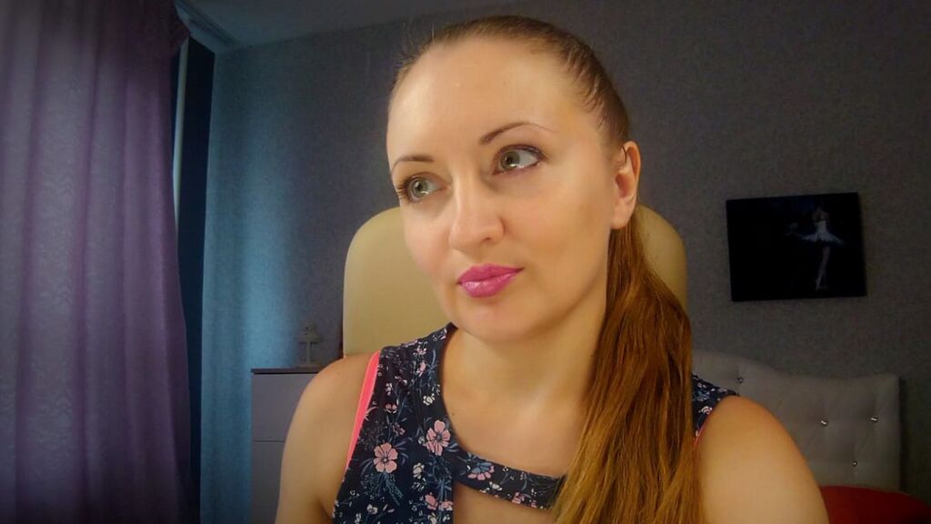 BettyRene online on GirlsOfJasmin