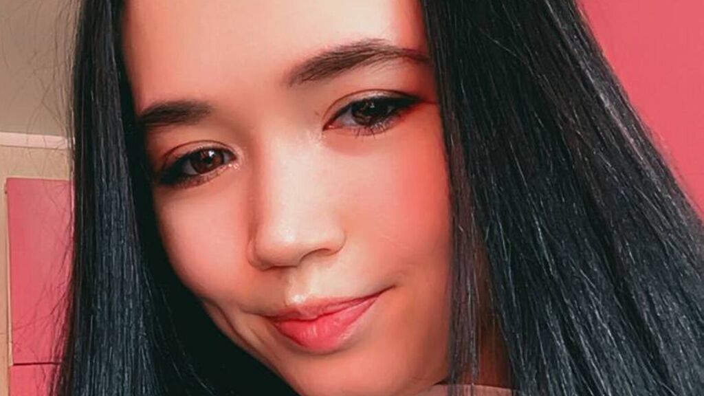 LonnieGillom online cam on GirlsOfJasmin