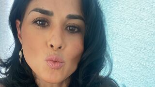 FanyEscobar one on one girl cam profile